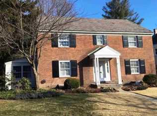 1470 Keyes Ave, Niskayuna, NY 12309
