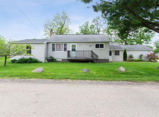 1101 Memory Ln, Cedar Rapids, IA 52403