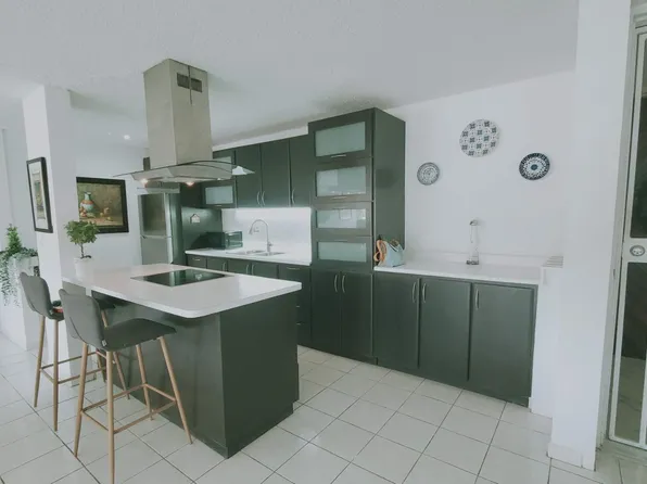 1 Rodriguez Ema St #120, Carolina, PR 00979