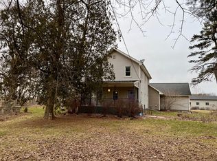 325 E Davis Rd, Howell, MI 48843