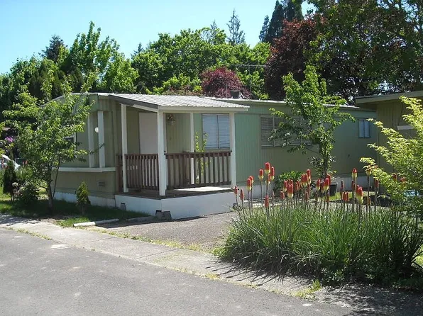 906 SW Alder St Unit 31, Dundee, OR 97115