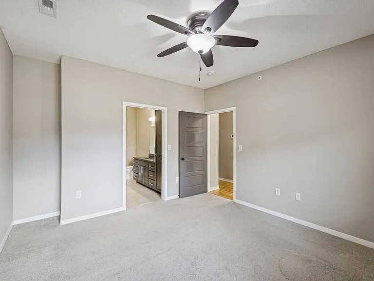 North Pointe Villas — Photo 262