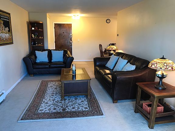 4th image of 344 Central Park Ave APT B6