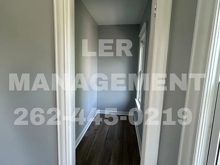 5426 16th Ave — Photo 12