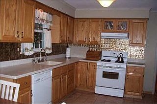 4th image of 8 Birchwood Dr