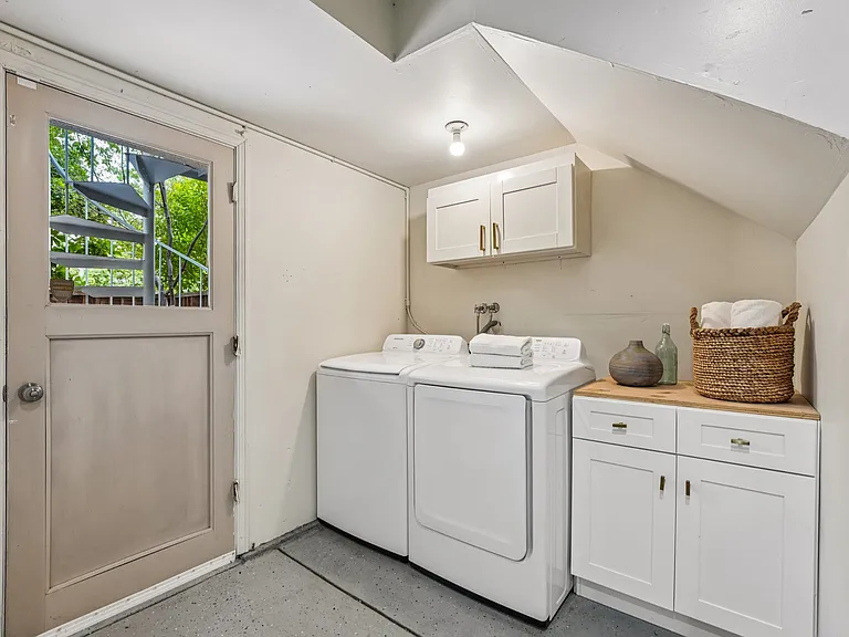 In-unit laundry