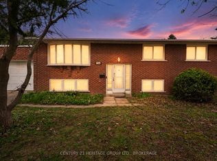 706 High Gate Park Dr, Kingston, ON K7M 5Z9
