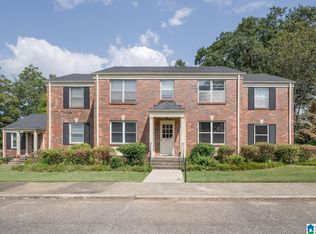 2502 Mountain Brook Cir APT B, Mountain Brk, AL 35223