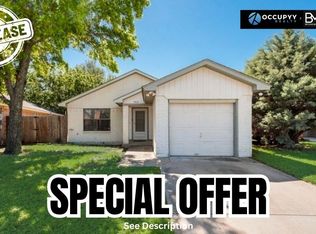 9112 Coral Ln, Fort Worth, TX 76140