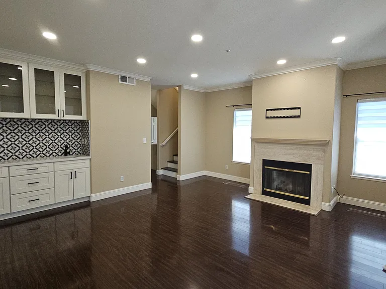 376 Treasure Island Dr — Photo 7