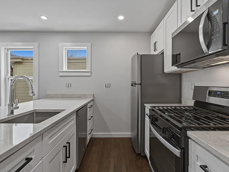 18 Ronan St #2 — Photo 19