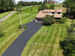 3739 Struble Rd, Endwell, NY 13760