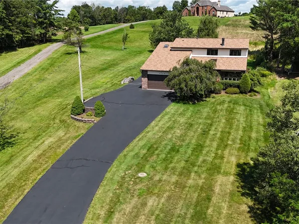 3739 Struble Rd, Endwell, NY 13760