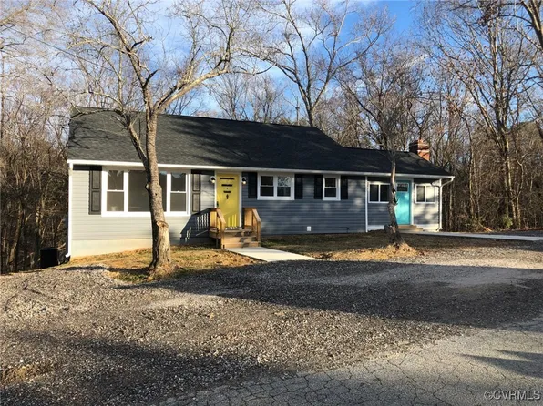 1508 Noblin Dr, Farmville, VA 23901