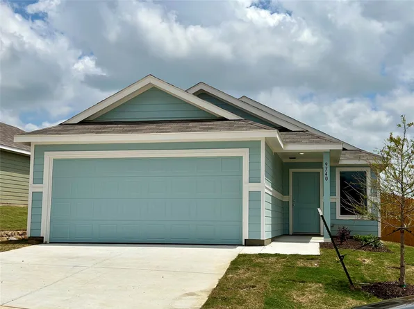 9740 Skyhawk Ave, Fort Worth, TX 76179