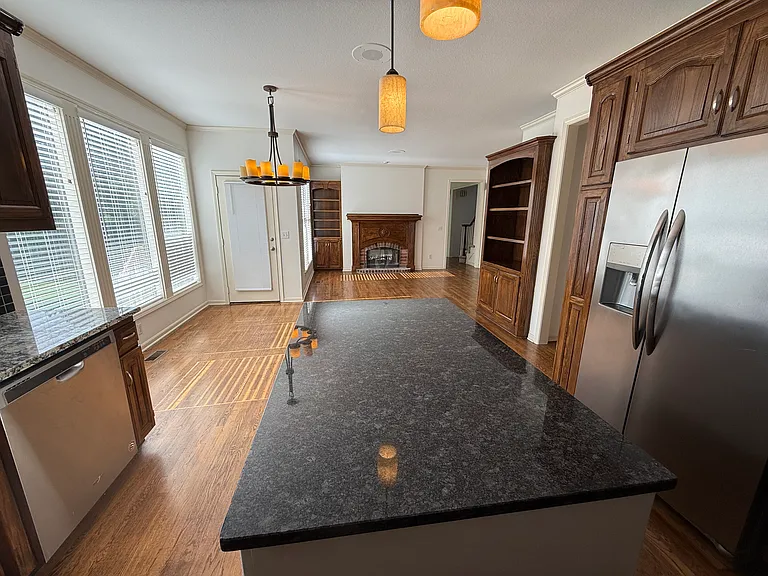 14003 Goodman St — Photo 4
