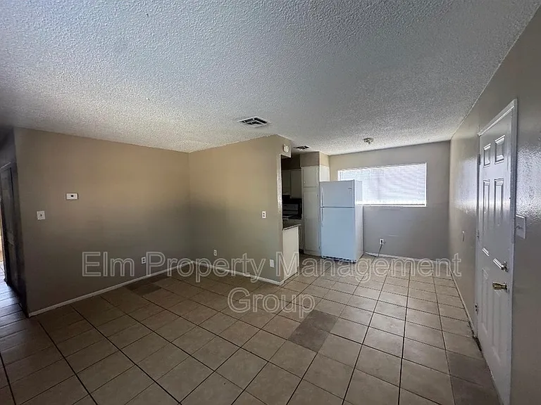 2505 Cedar Ave #1 — Photo 1