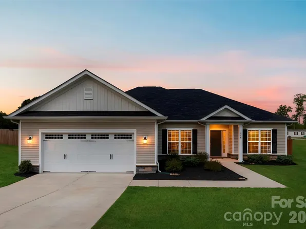 217 Mountain Island Dr, Statesville, NC 28677