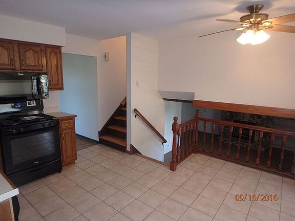 4th image of 6401 182nd St