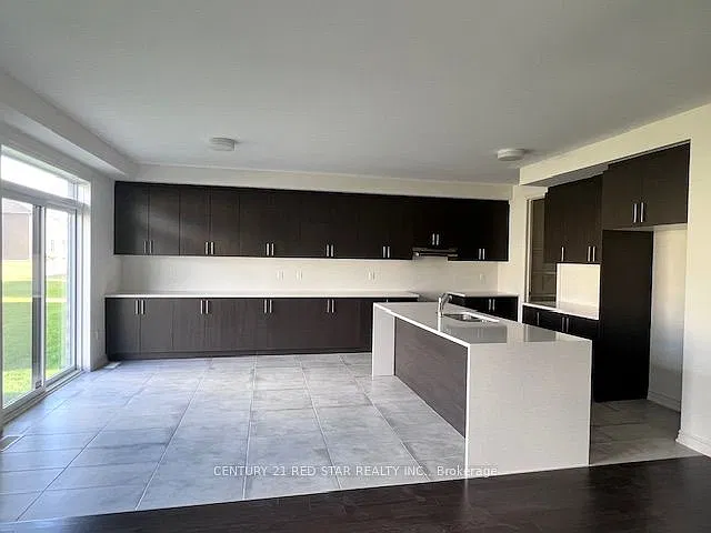 4 bed, $3,500 — Photo 2