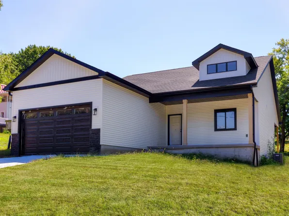 1421 SE Pioneer Rd, Des Moines, IA 50320