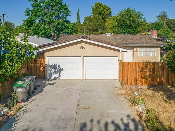 4th image of 25160 Everett Dr