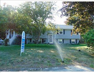 3rd image of 24 High Pine Dr