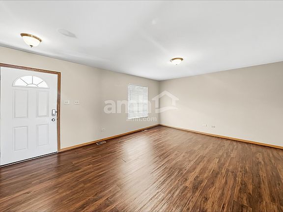 5th image of 5311 Meadowbrook St