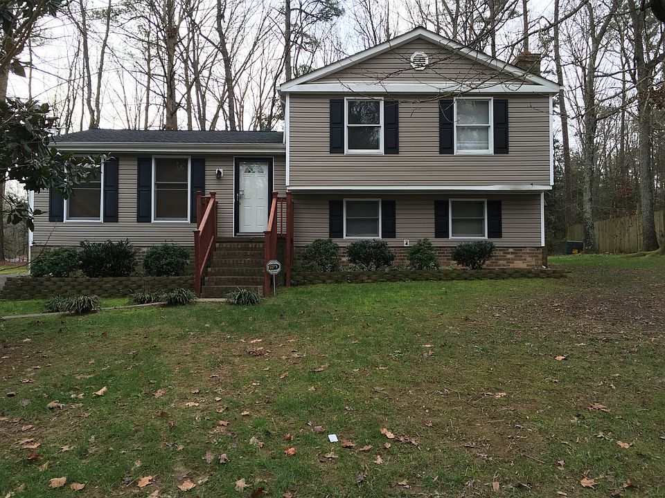 1st image of 8437 Spruce Pine Dr