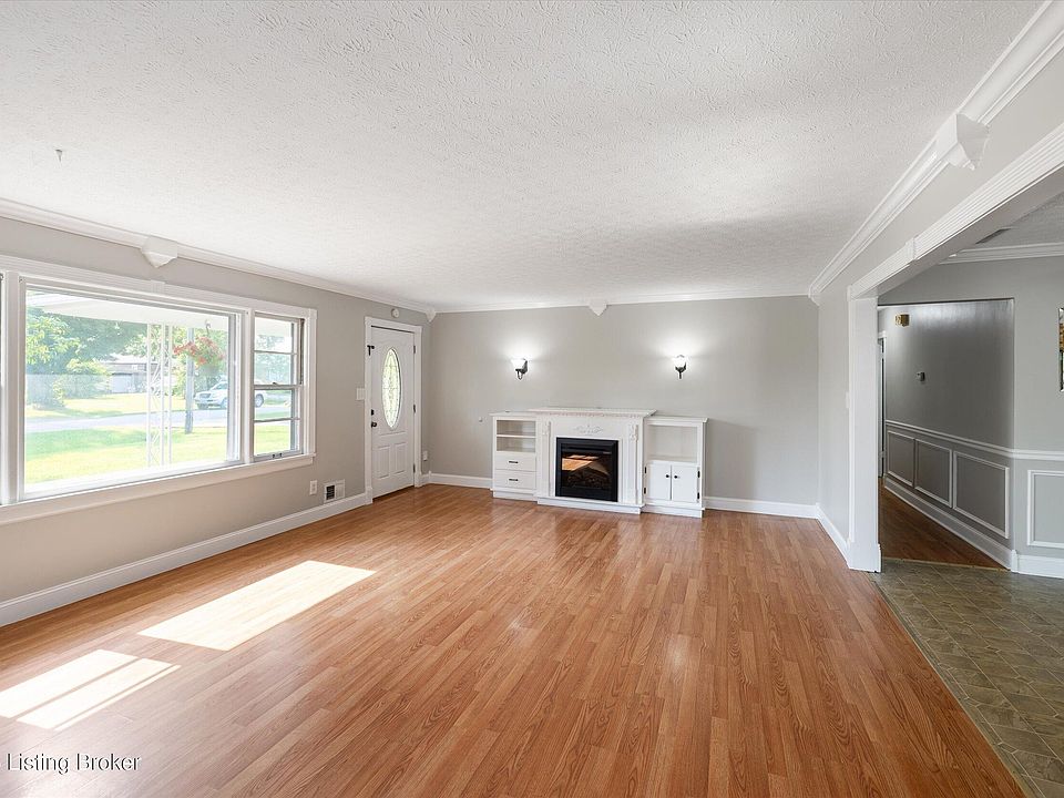 1st image of 5741 Dorinda Dr