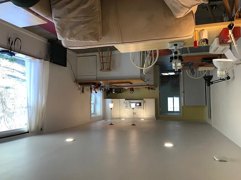 Creek View Apartment — Photo 4