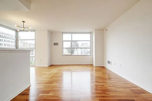 2 bed, 1109 sqft, $6,500 — Photo 4
