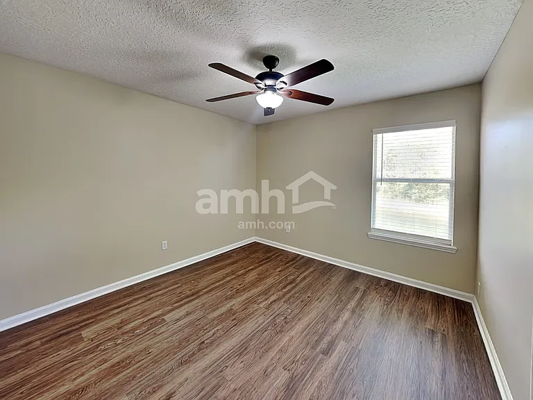 729 Porto Cristo Ave — Photo 16
