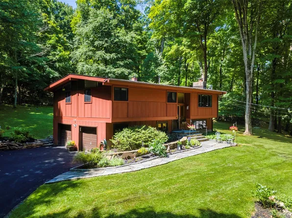 25 Ponderosa Road, Carmel, NY 10512