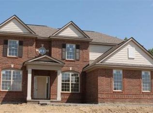 10514 Stoney Point, South Lyon, MI