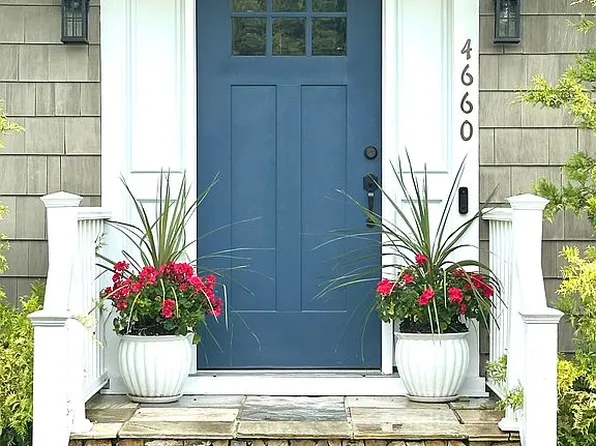 4660 Deep Hole Dr, Mattituck, NY 11952