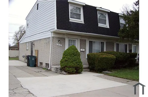 Building Photo - 15120 W Nine Mile Rd