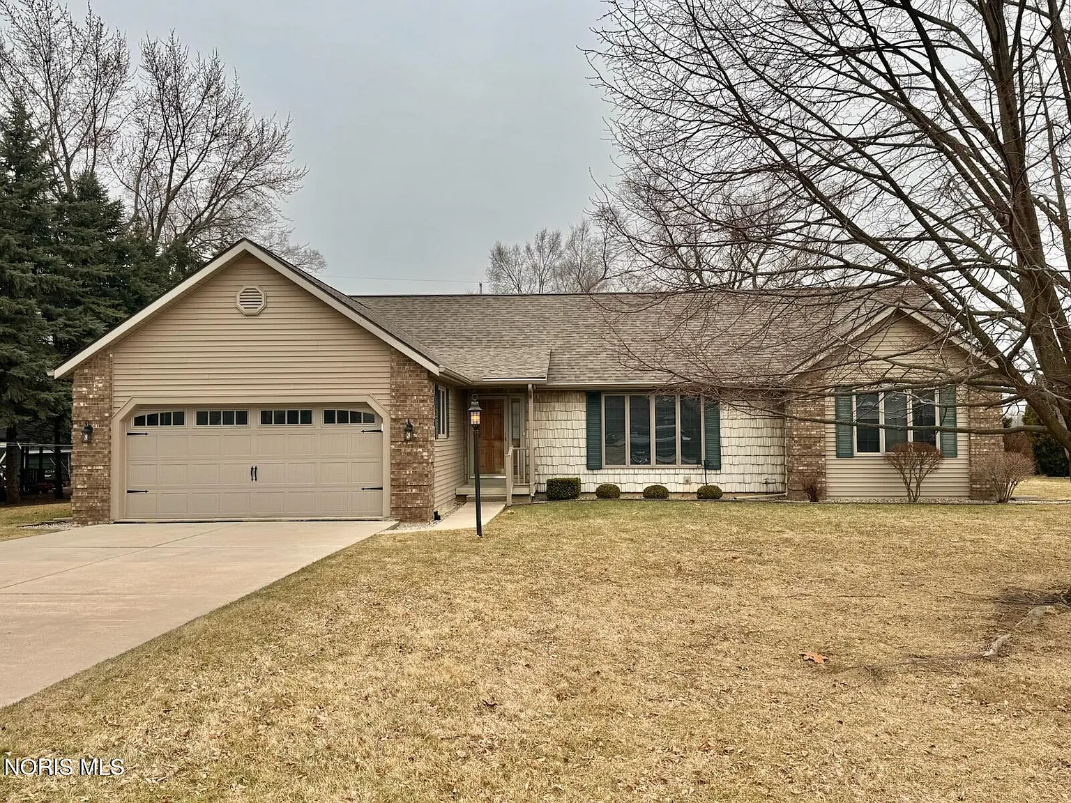 202 Sycamore Ln photo 1