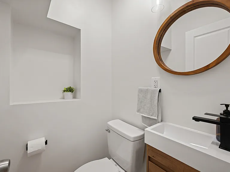 3717 Seven Mile Ln — Photo 17