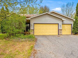 676 Joes Lake Rd SE, Cambridge, MN 55008