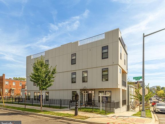 2nd image of 1516 Levis St NE #1
