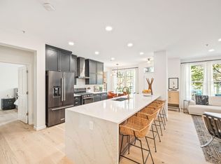 567 S 10th St, Minneapolis, MN 55404