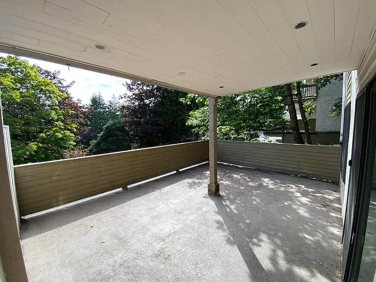 10512 NE 32nd Pl #F104 — Photo 8
