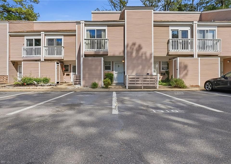 1st image of 1310 Linkhorn Cir