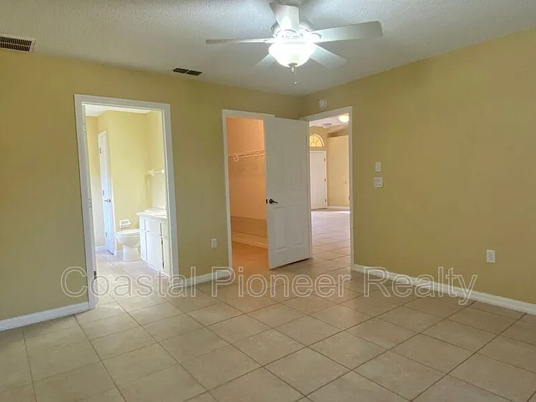 5156 Florentine Ct — Photo 9