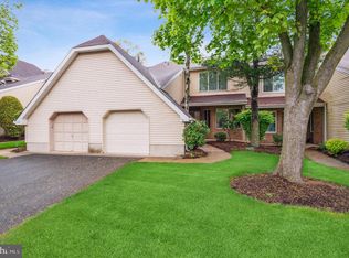 110 Nathan Dr, North Brunswick, NJ 08902