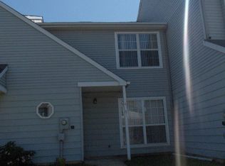 4 Stark Ct, Newark, DE 19702