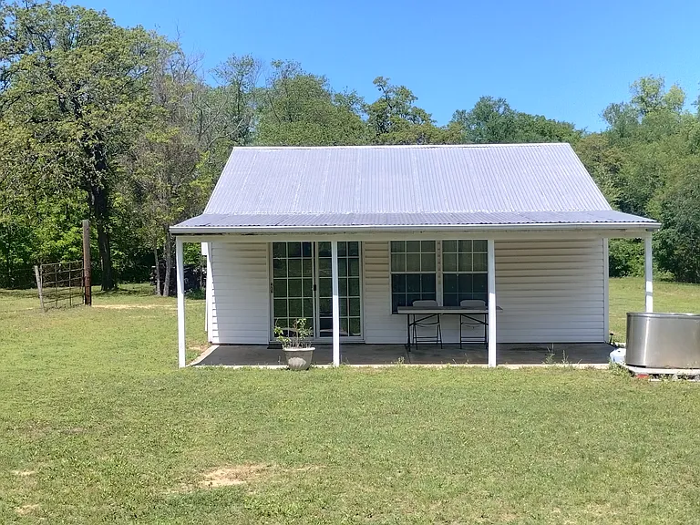 418635 E Texanna Rd #2 — Photo 1