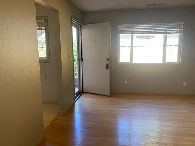 3150 SE Brooklyn St #3150 — Photo 5