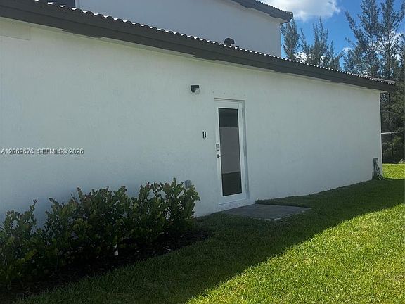4th image of 2342 SE 30th St